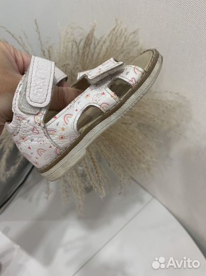 Сандали для девочки