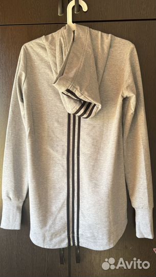 Спортивный костюм женский с юбкой