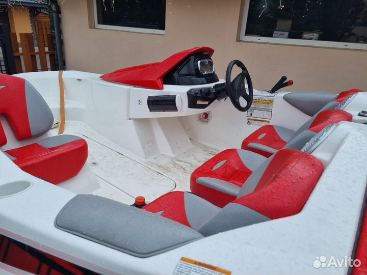 Катер BRP Sea-Doo 150 Speedster 255 HP (гидроцикл)