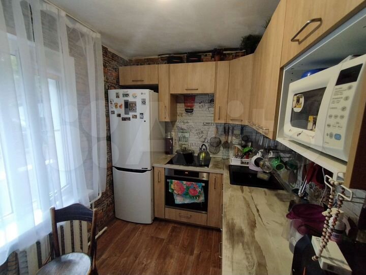 4-к. квартира, 58 м², 1/5 эт.