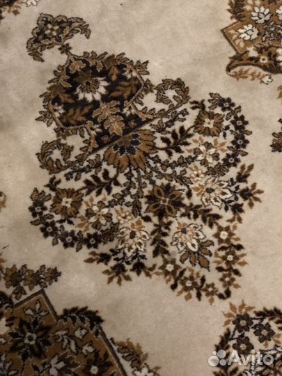 Ковер шерстяной