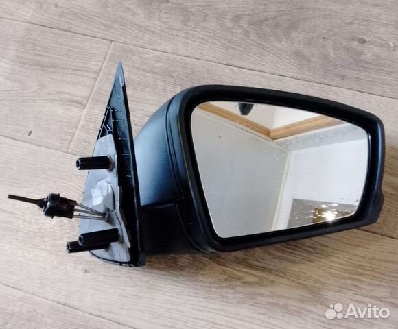 Зеркало правое на ладу гранту