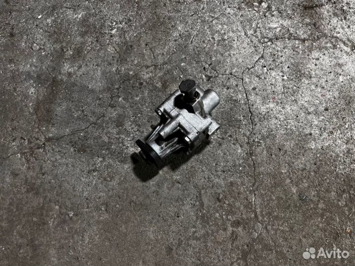 Насос гидроусилителя руля Audi A8 D2/4D 4.2 AQF