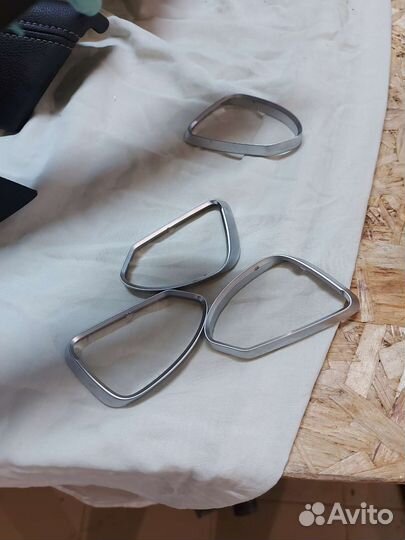 Подлокотник задней двери VW Passat B8