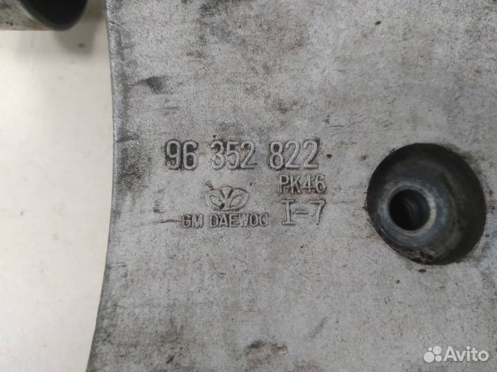 Кронштейн кондиционера Chevrolet Lacetti J200 2003