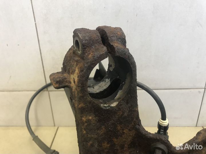 Кулак поворотный передний правый 206 1998-2012