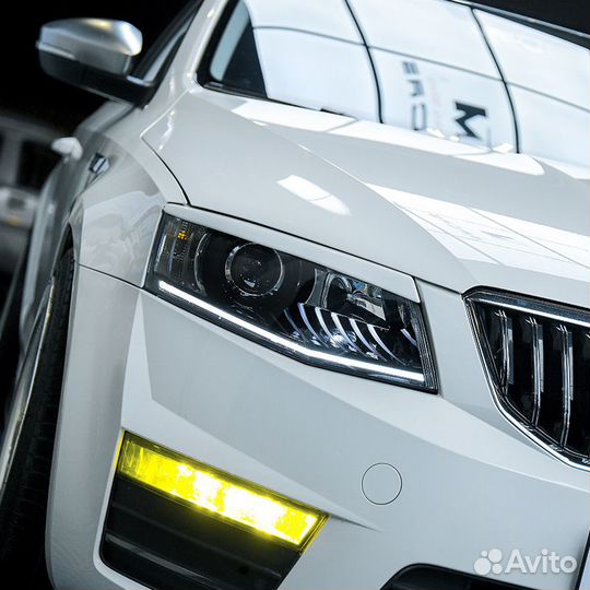 Комплект фар Skoda Octavia A7 vh20