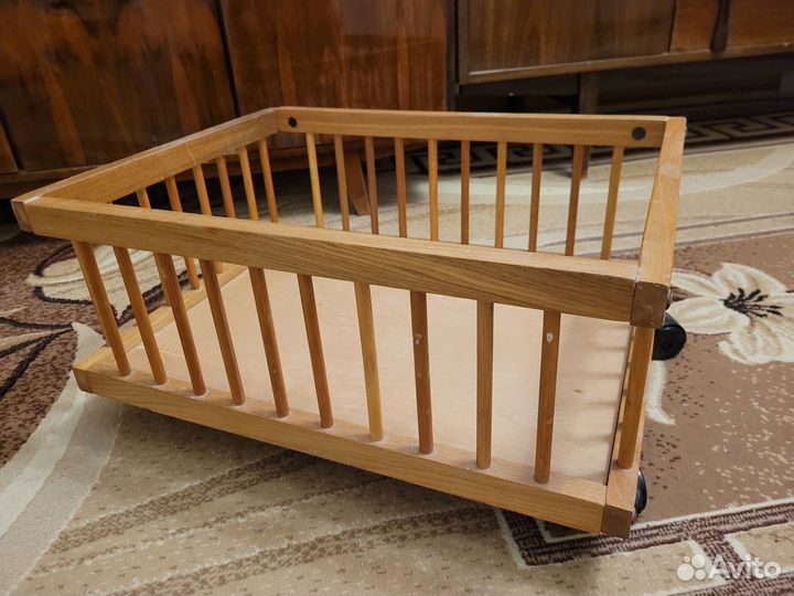 Ящик для игрушек на колесах