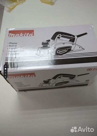 Makita рубанок KP0800