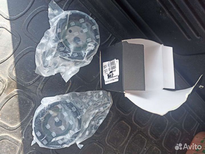 Колодки на Mitsubishi Colt, ролик грм Ваз 2112