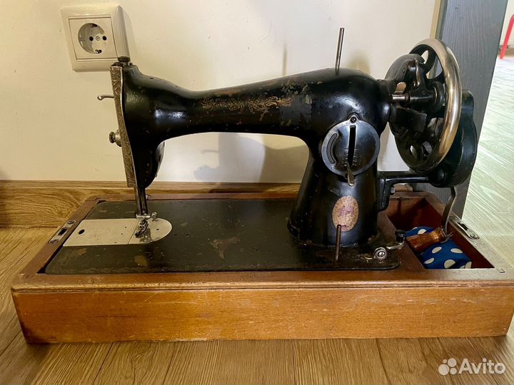 Швейная машина