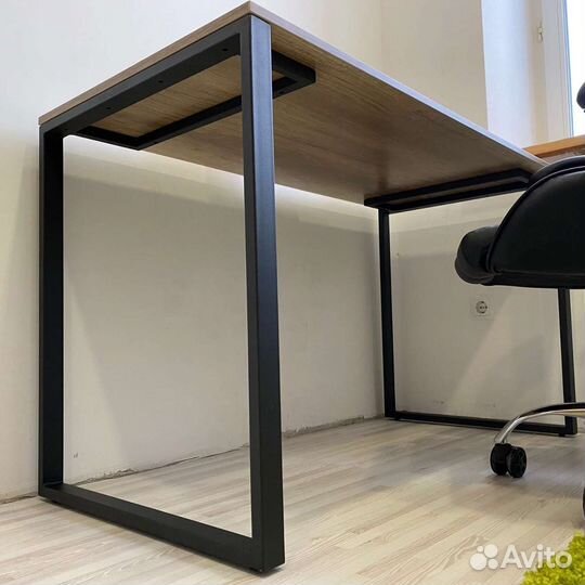 Компьютерный стол лофт