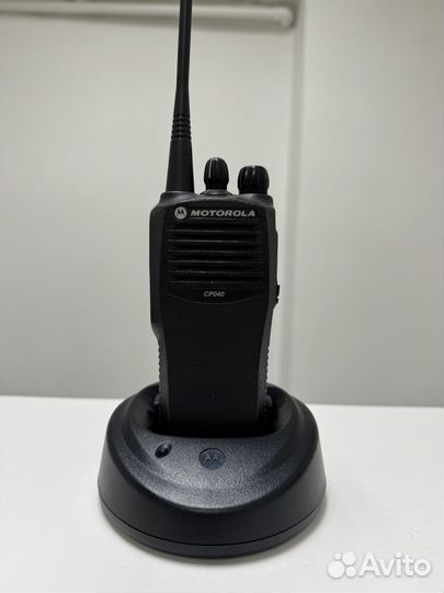 Рация Motorola CP040