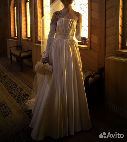 Платье свадебное