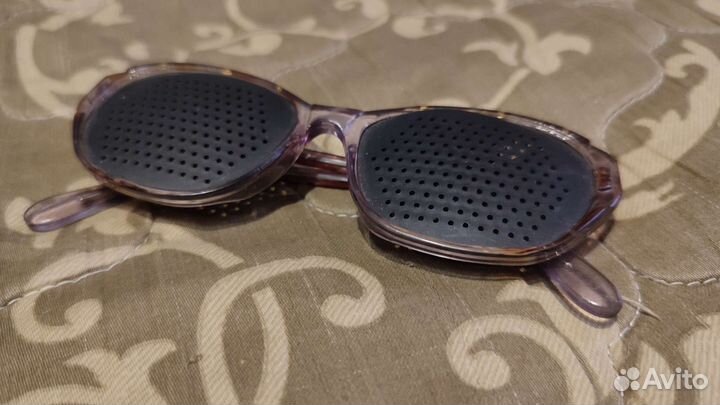 Очки тренажёры перфорационные тренировочные