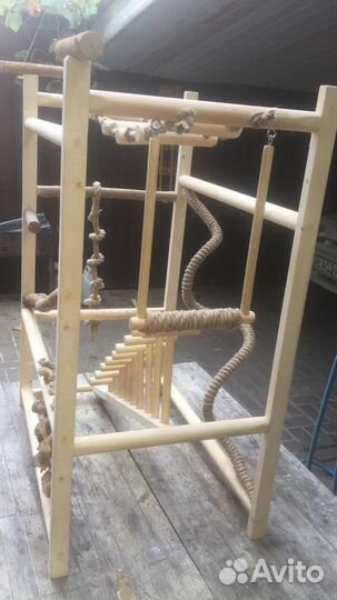 Игровой стенд для попугая