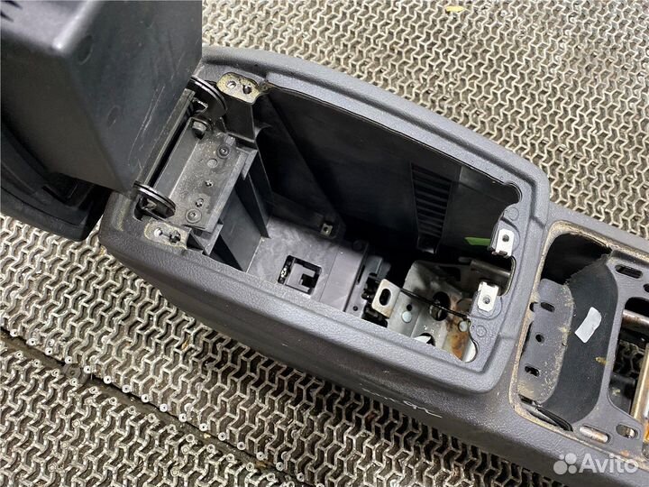 Консоль салона Ford S-Max, 2010