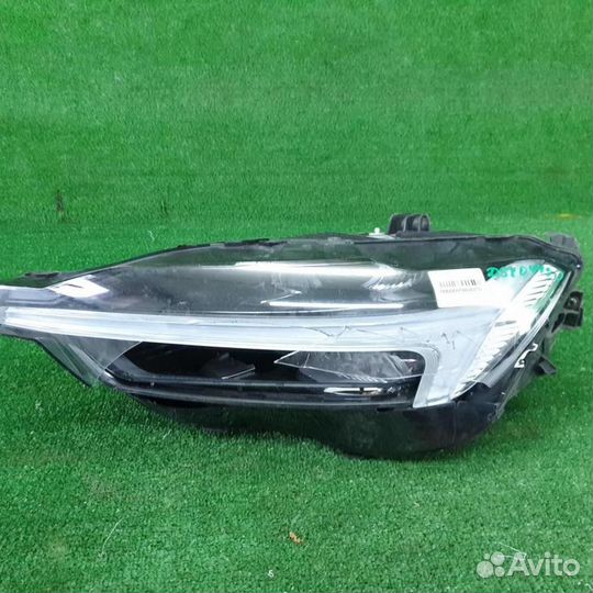 Фара левая Вольво хс60 2 (2017-2021)