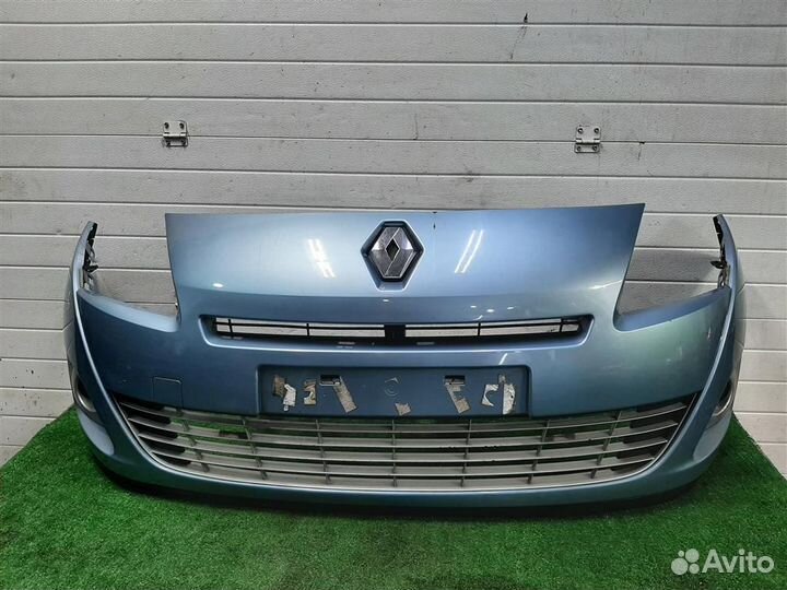 Бампер передний Renault Scenic 3 (JZ) 2009