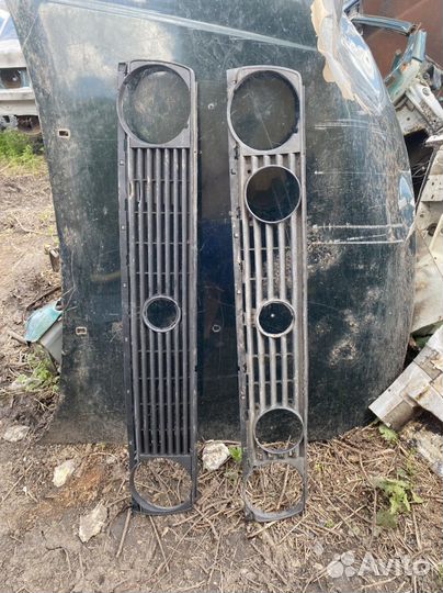 Решетка радиатора volkswagen Golf 2