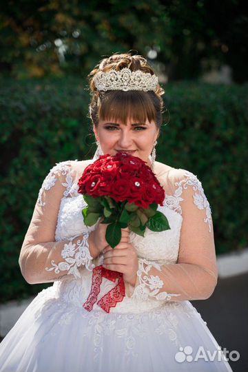 Свадебное платье