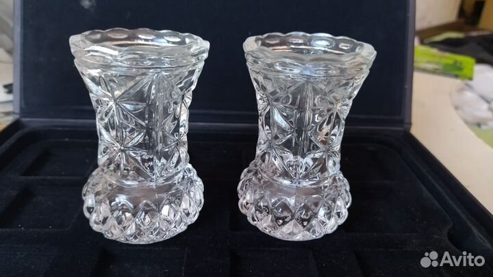 Хрустальная вазочка