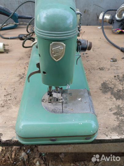 Швейная машина Тула электрическая