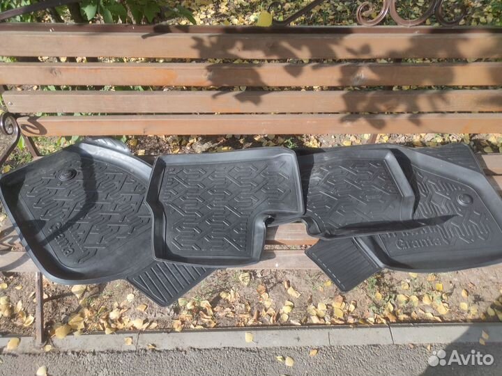 Коврики на LADA гранту