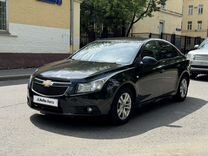 Chevrolet Cruze 1.6 AT, 2012, 301 000 км, с пробегом, цена 505 000 руб.