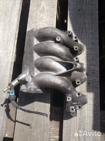 Коллектор впускной Volkswagen Passat B3 1.8