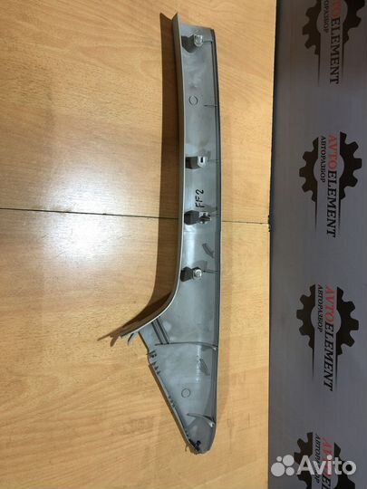 Обшивка стойки правая Ford Focus
