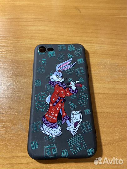 Чехол на iPhone 7