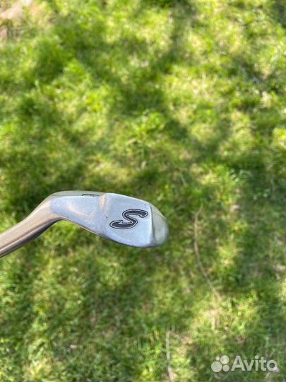 Клюшка для гольфа