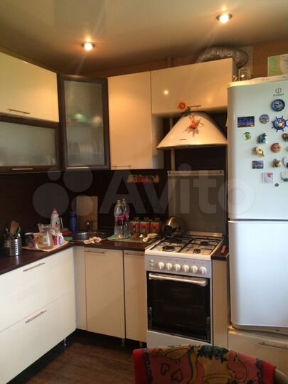 4-к. квартира, 60 м², 1/5 эт.