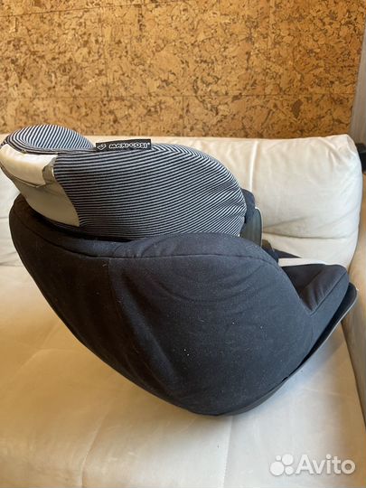 Детское кресло Maxi-Cozi Pearl с базой FamilyFix