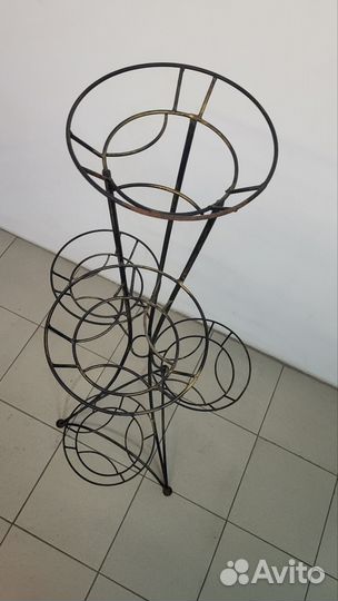 Подставка для цветов напольная металлическая