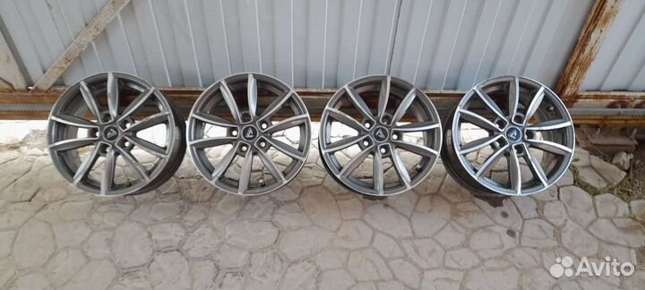 Диски литые Akina r15 5x108