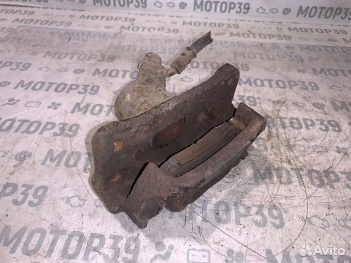 Суппорт задний правый Toyota Land Cruiser Prado