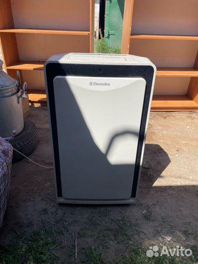Мобильный кондиционер electrolux eacm -09 em/r
