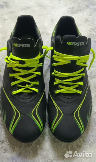 Футбольные бутсы kipsta