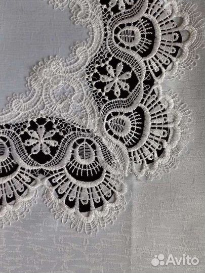 Скатерть праздничная белая 210х145