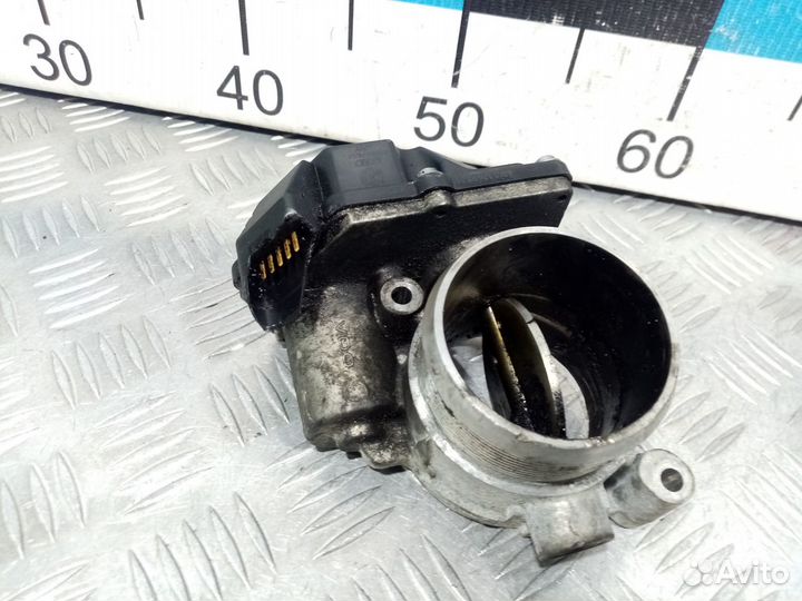 Б/У Заслонка дроссельная электрическая VAG#011