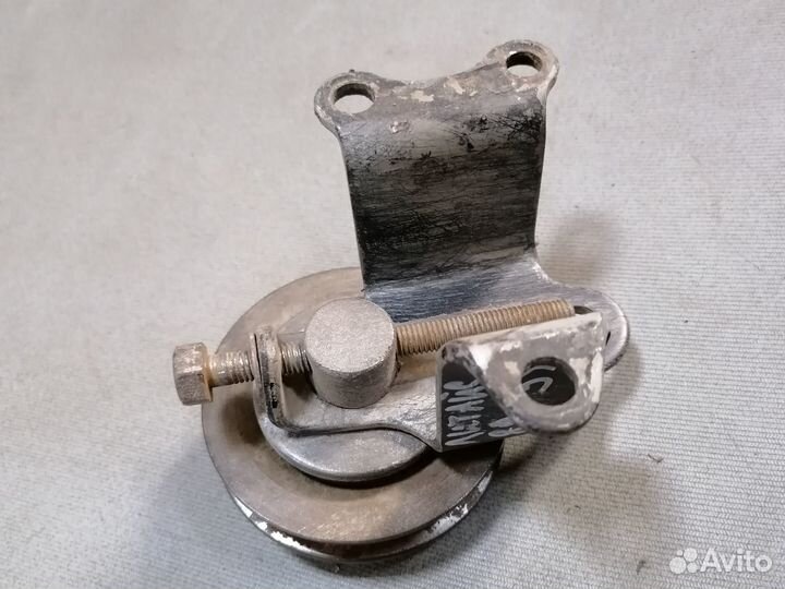 Ролик натяжителя ремня гур Toyota Lite Ace 3Y 1989