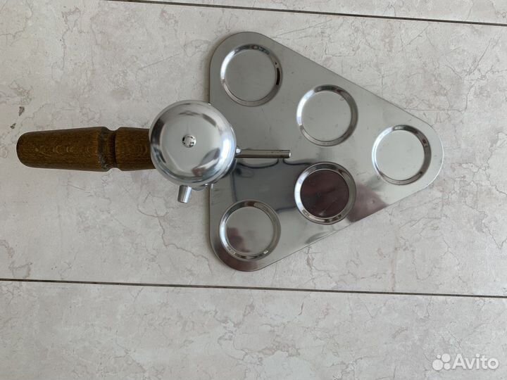 Подставка для рюмок Мастерок со звонком