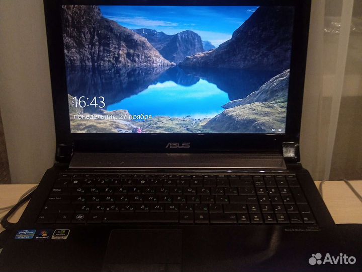 Ноутбук asus