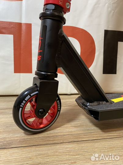 Самокат трюковой