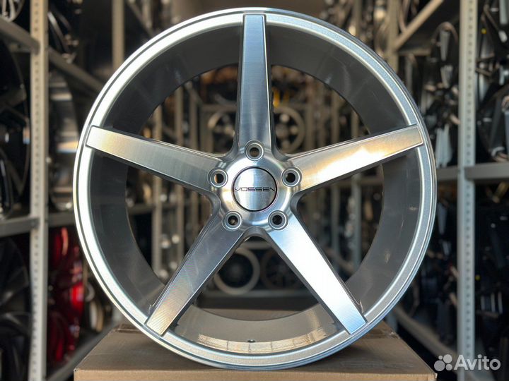 Диски Vossen VPS-303 R17 7.5j et+33 5*112