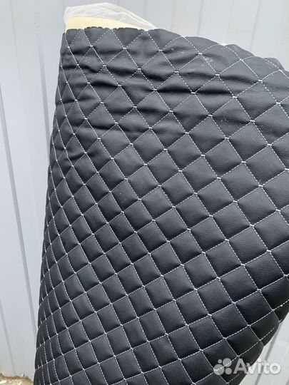 Экокожа стеганная квадрат с серой стр