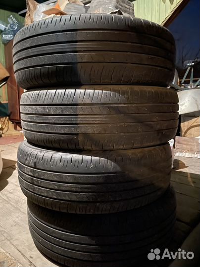 Dunlop Enasave EC300 215/60 R17