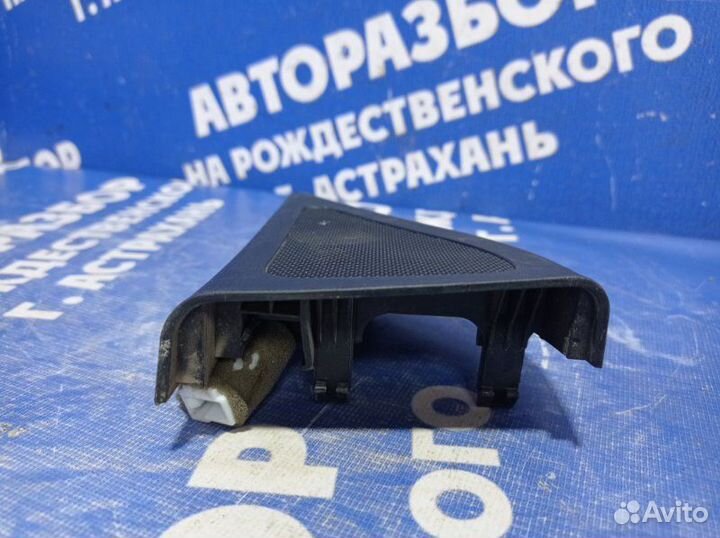 Внутренняя левая заглушка зеркала Kia Cerato Koup